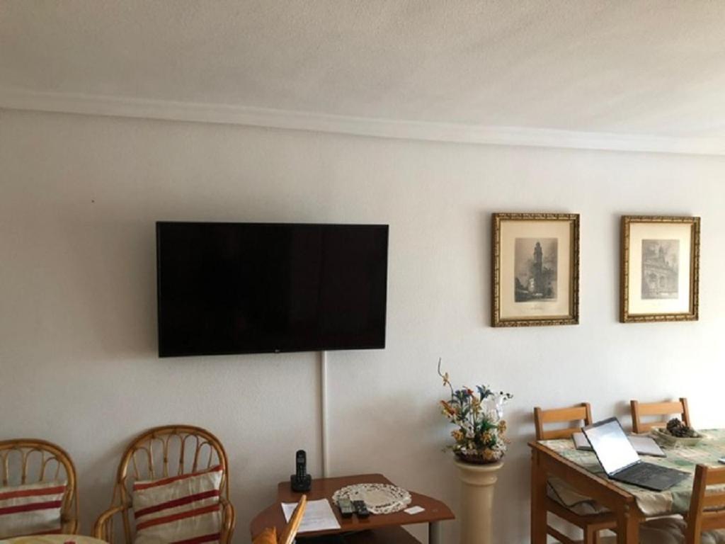 Valencia, Ideally Located 3Bed-2Bath Apart.Few Mints Walk From Beach,Pool,Shop. ポルト・サプラヤ エクステリア 写真