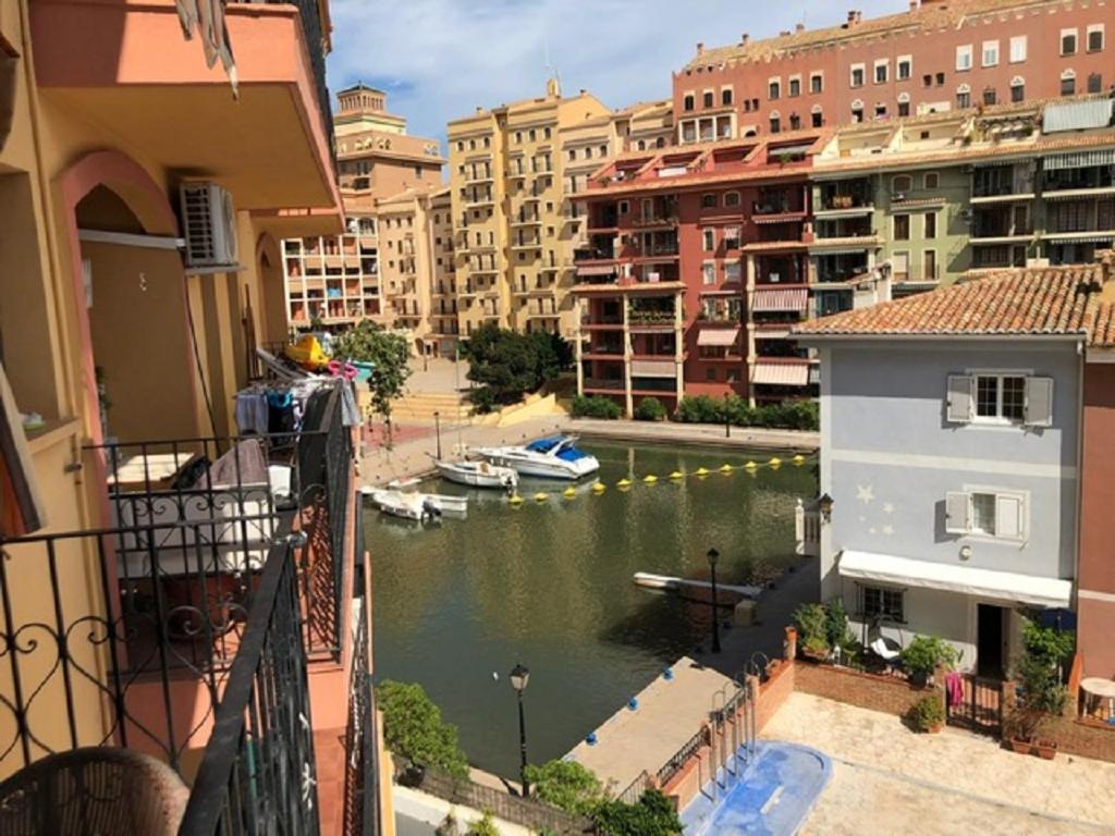 Valencia, Ideally Located 3Bed-2Bath Apart.Few Mints Walk From Beach,Pool,Shop. ポルト・サプラヤ エクステリア 写真