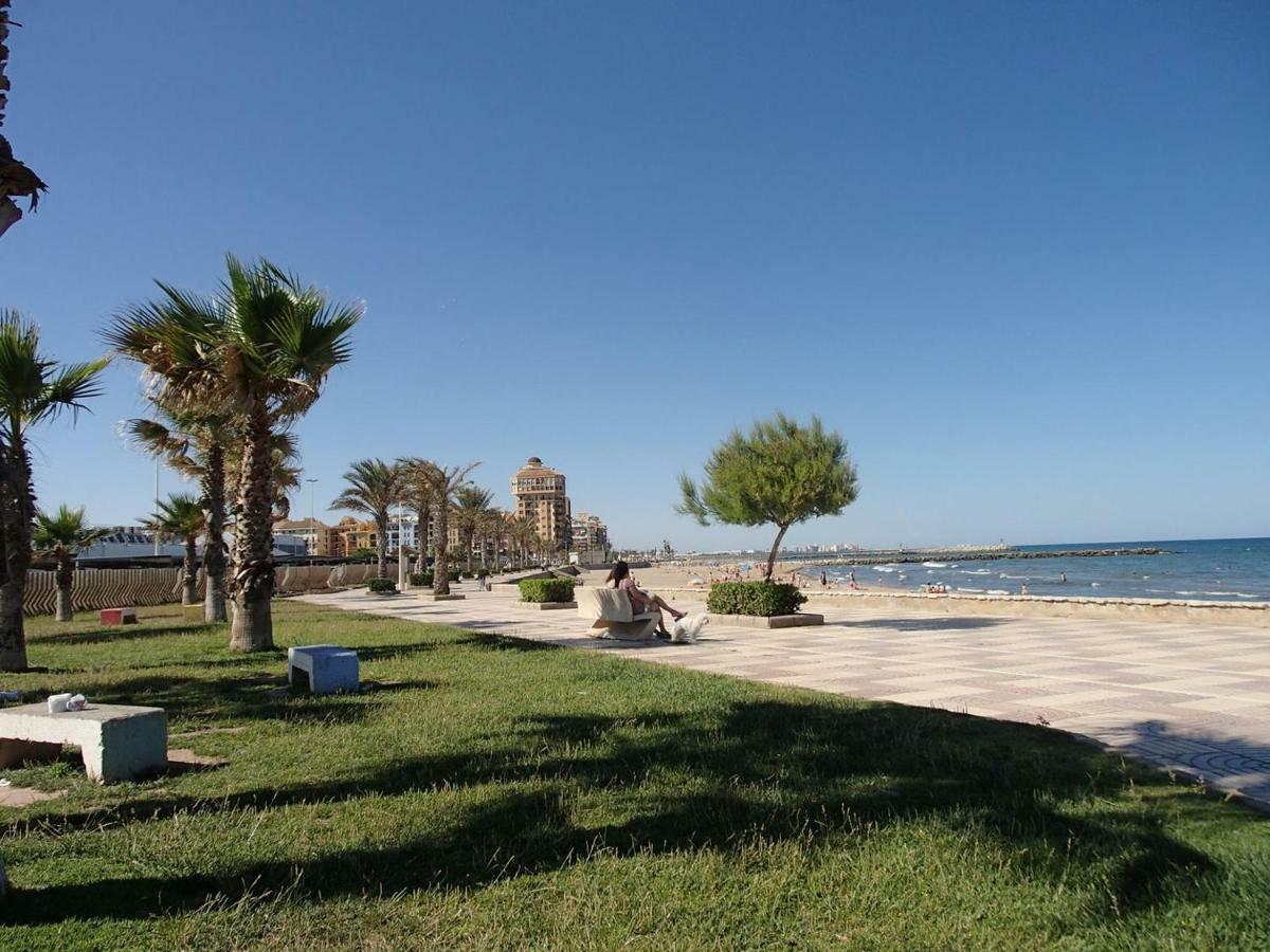 Valencia, Ideally Located 3Bed-2Bath Apart.Few Mints Walk From Beach,Pool,Shop. ポルト・サプラヤ エクステリア 写真